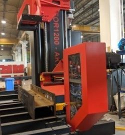 Insights into AKYAPAK’s Precision in Metal Fabrication Machinery