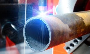 How to reduce metal burr formation when using a laser cutter explained by Mac-Tech.