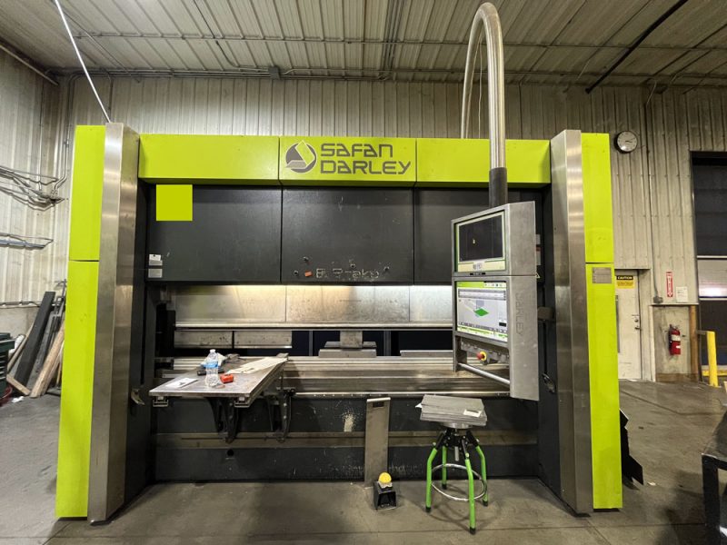 Safan Darley E-BRAKE B 150-3100 press brake operator-side view