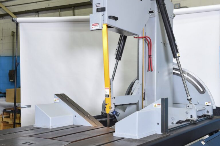 Smart Equipment Choices: Hydmech Automatic Saws vs. Manual Cutting in Fabrication – Boosting Productivity and Accuracy