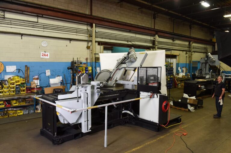 Smart Equipment Choices: How Michigan Contractors Increase Throughput with Hydmech Bundle Loaders