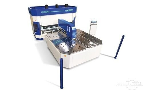 Erbend PBC 1520 press brake machine, front view.