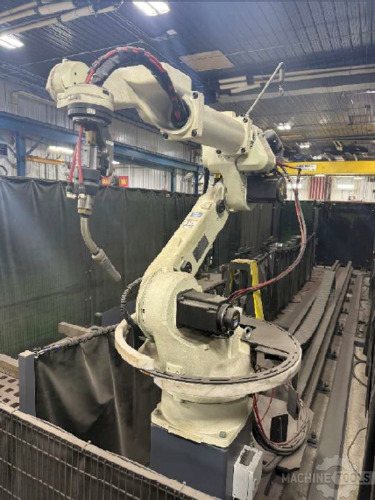 NACHI DAIHEN FD11 controller welding robot controller operator-side view